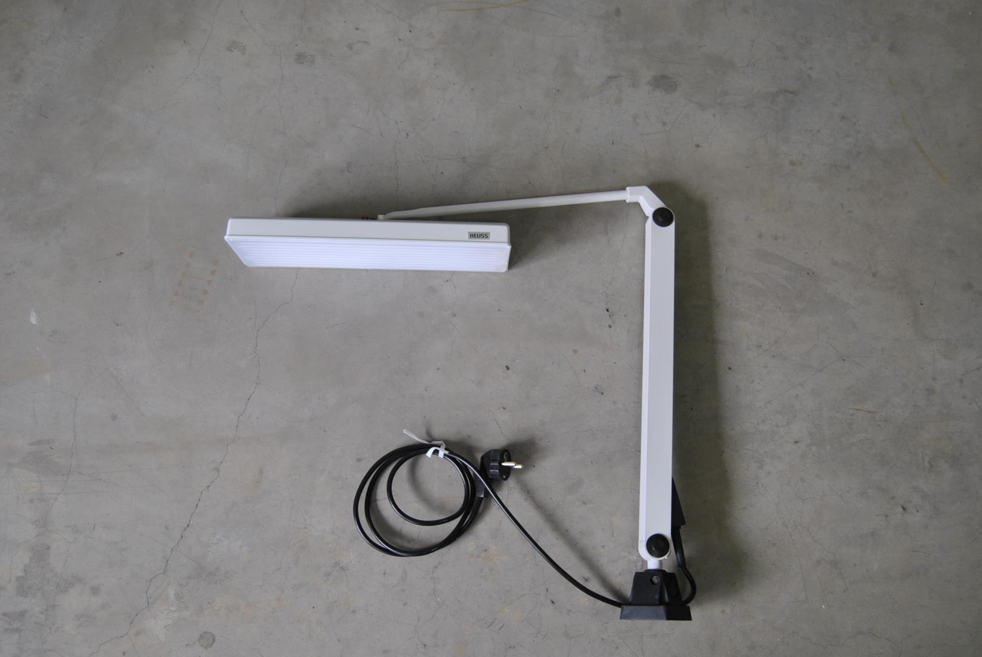 Spieltischlampe 2 x 8 W Spieltischlampe 2 x 8 W