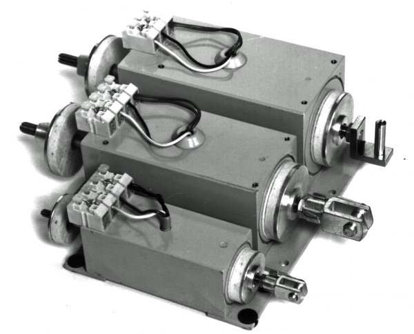 Registerzugmagnet R30 24V (Outlet)