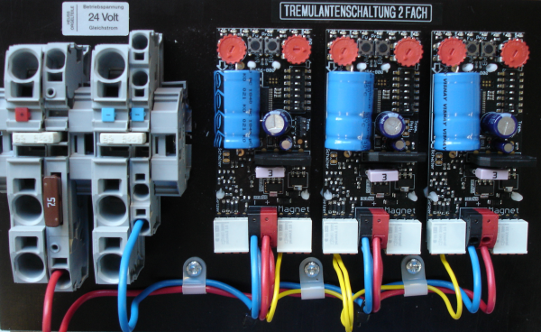 Control card for two tremolo magnets
