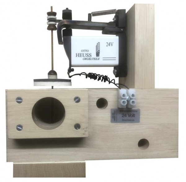 Electropneumatic tremolo relay